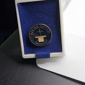 Altar Guild Blue and Gold Emblem Pin